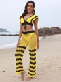 Details von gelbem Häkel-Strandset mit schwarzen Wellenstreifen und Textur - S / Gelb