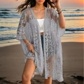 Hellgrauer transparenter Spitzen-Cardigan mit Boho-Häkelmuster für Damen am Strand - Einheitsgröße / Grau