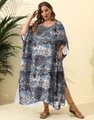 Detail of V-neck and batwing sleeve on plus size leopard print beach kaftan dress - One Size / Blue Leopard