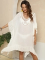 Dettaglio del copricostume boho in pizzo bianco con scollo a V e maniche a volant - Taglia unica / Pantaloni e gonne / Bianco