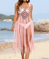 Detalle de vestido de playa rosa de ganchillo con cuadros bohemios y flecos muy largos - Talla única / Tops / Rosa