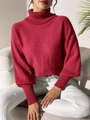Dettaglio del maglione a collo alto rosso scuro con trama a maglia grossa e polsini a coste - S / Rosso