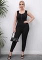 Detailansicht des schwarzen Rippstrick-Bodys mit Metallreißverschluss und ärmellosem Schnitt - 0XL / Schwarz