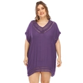 Nahaufnahme des tiefvioletten V-Ausschnitt Strand-Cover-ups mit Häkel-Hohlmuster-Details - XXL / Lila