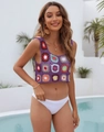 Λεπτομέρεια από πλεκτό crop top με πολύχρωμα vintage λουλουδάτα σχέδια σε μωβ βάση - Tops / Μωβ