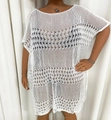 Detalle de salida de baño blanca de ganchillo con patrones calados de ondas - 1XL / Blanco