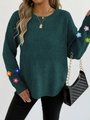 Détail du pull en tricot vert foncé avec des manches ornées de fleurs au crochet - S / Vert Foncé