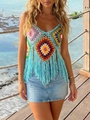 Detail der böhmischen handgehäkelten Camisole mit blauen Fransen-Quasten am Saum - Einheitsgröße / Himmelblau