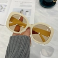 Retro Oversize Sonnenbrille in Beige für Damen mit gelben Verlaufsgläsern im Modestil - Beiger Rahmen / Helle Tee-Gläser