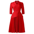 Dettaglio dell'abito vintage rosso anni '50 con vita a peplo e gonna a pieghe - S / Rosso
