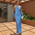 Elegante abito lungo in raso blu con scollo a cappuccio, arricciature e maniche abbinate - XS / Blu