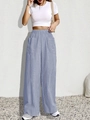 Completo estivo da donna con pantaloni larghi a righe bianche e blu e maglietta bianca - S / Blu Reale