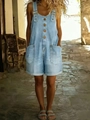 Hellblaue Damen Denim-Latzhose mit verstellbaren Trägern und dekorativen Holzknöpfen im Sommer - S / Hellblau