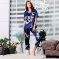 Pyjama femme en soie bleu foncé avec motif de dragon doré et manches courtes - M / Bleu (Femmes)