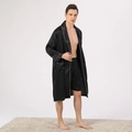 Set accappatoio da uomo in raso nero a righe con vestaglia lunga e pantaloncini - S / Sottili Strisce Nere