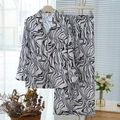 Pigiama da donna in seta di ghiaccio a due pezzi con motivi ondulati bianchi e neri - M / Zebra Print