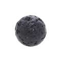 Makroaufnahme einer porösen schwarzen Lavasteinperle mit strukturierter Oberfläche - 12mm / Schwarz