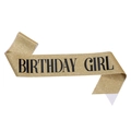 Banda de fiesta de tela dorada brillante con letras negras Birthday Girl en fondo blanco - Gold with Black Lettering