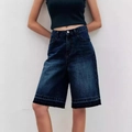 Damen Denim-Shorts mit hoher Taille in Dunkelblau mit ausgefranstem Saum und lockerer Passform - S / Blau Schwarz