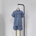 Blauwe denim set voor dames met shirt met korte mouwen en bijpassende korte broek - S / Lichtblauw