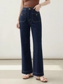 Detail der dunkelblauen High-Waist-Jeans mit weißen Kontrastnähten und goldenen Knöpfen - S / Dunkelblau