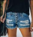 Dettaglio di pantaloncini di denim blu con quattro bottoni in metallo e orli sfrangiati - S / Blu scuro