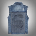 Gilet di jeans blu da uomo con lavaggio vintage, toppa grafica sul retro e bordi grezzi - M / Blu