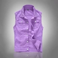 Gilet di jeans viola da uomo con bordi a taglio vivo e bottoni metallici in stile streetwear - M / Viola