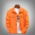 Giacca di jeans arancione brillante da uomo con tasche a patta e stile workwear classico - M / Arancione