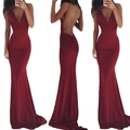 Elegantes weinrotes Abendkleid aus Satin mit rückenfreiem Meerjungfrau-Schnitt und V-Ausschnitt - S / Burgunderrot