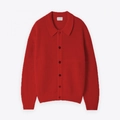 Klassische rote Strickjacke mit Reverskragen, Knopfleiste und lockerer Passform - M / Rot