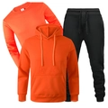Detailansicht der hellorangen Hoodies und schwarzen Fleece-Jogginghose im Set - Oranges Oberteil Schwarze Hose