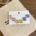Set di orecchini a lobo quadrati iridescenti con pietre sfumate su scheda gioielli - Perno per orecchino in argento sterling 925 Stile quadrato fantasma (GB1047)