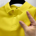 Polo jaune vif pour homme en coton piqué avec col classique et texture de tissu respirant - S / Jaune