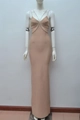 Dettaglio dell'elegante abito da sera color carne con catena di strass incrociata - XS / Oro rosa