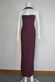 Detailaufnahme eines burgunderroten Neckholder-Abendkleids mit schmaler Passform und Stretch - XS / Burgunderrot