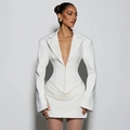 Elegante abito blazer bianco con scollo a V profondo, vita stretta e pieghe - Taglia S / Bianco