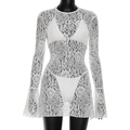 Set da spiaggia tre pezzi in pizzo bianco con mini abito a maniche lunghe e bikini - S / Bianco