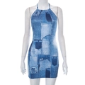 Λεπτομέρεια υφής denim print και ραφές halter neck σε ένα μίνι φόρεμα - S / Μπλε Τύπωμα