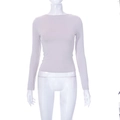 Dettaglio delle cuciture e del tessuto elastico di questo top slim fit a maniche lunghe - S / Grigio