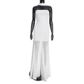 Detail eines weißen trägerlosen Maxikleides mit Chiffon-Plisseesaum und Halstuch - S / Weiß