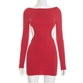 Detailansicht der seitlichen Aussparungen an einem roten langärmeligen Minikleid - S / Rot