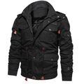 Dettaglio giacca in pile nero da uomo con design multitasche e calda fodera in peluche - Taglia M / Nero