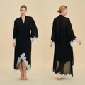 Vestaglia in chiffon nero con bordo in pizzo bianco e cintura in vita annodata - Taglia unica / Nero