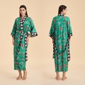 Smaragdgroene bloemen kimono ochtendjas met traditionele patronen en riem - Eén maat / Vlinder Lente
