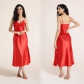 Nuisette longue en satin rouge avec décolleté en dentelle et fente latérale, vue double - Rouge
