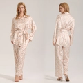 Conjunto de pijama de satén beige con estampado geométrico naranja y pantalones largos - S / Puzzle de Sol Cálido