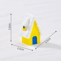 Miniatur-Weihnachtshaus in Gelb und Blau mit Kunstschnee, Größe 5x2,5x3,5cm - Gelb
