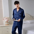 Pyjama en satin extensible bleu marine pour hommes avec manches longues et liseré - L / Bleu