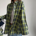Chemise ample vintage à carreaux jaune et gris avec manches longues et poche poitrine - S / Hauts / Vert
